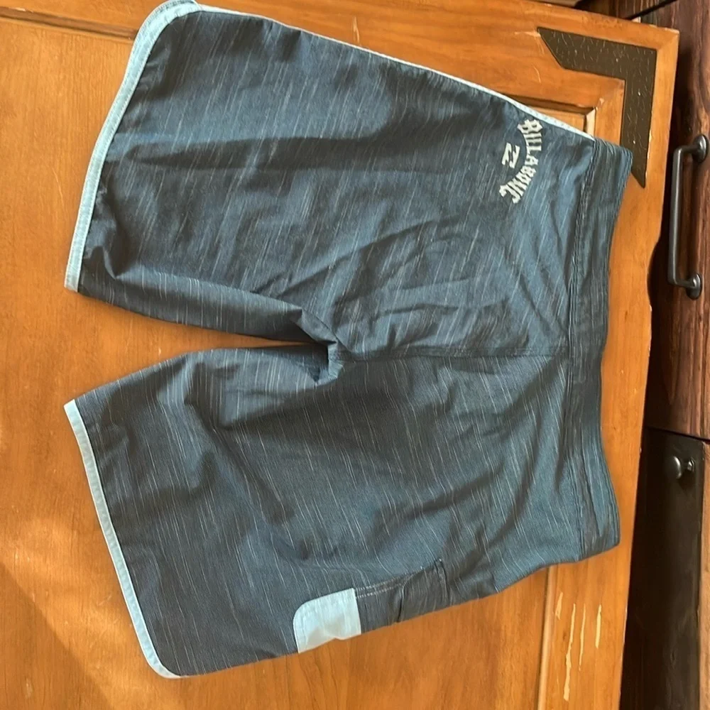 BILLABONG Recycler Board Shorts Size 33
